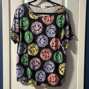 Bombom Smiley face tee SZ XL